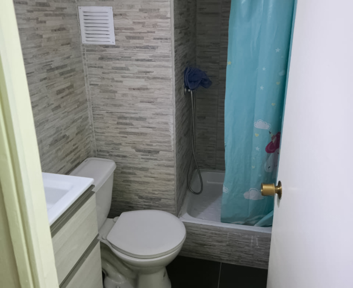 Venta Departamento antiguo de 85 m2 2D y 2B - Las Condes 