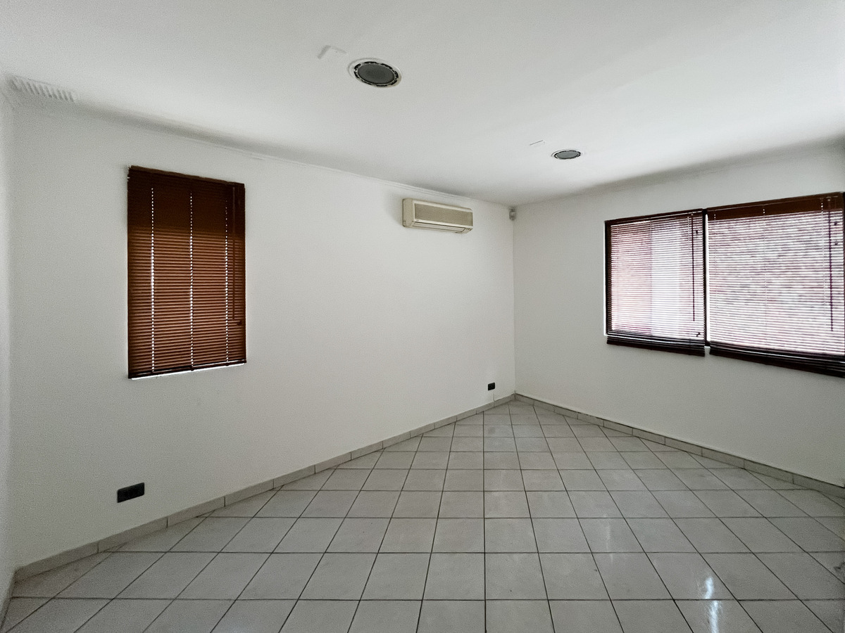 Arriendo Galpón 450 Mts en Quinta Normal - Balmaceda  