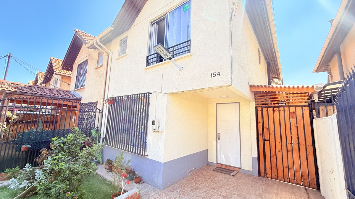 Venta Casa estilo ingl&eacute;s en Qulicura, Excelente Oportunidad