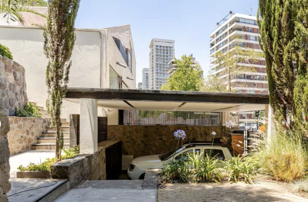 Venta Casa S 3D 1E Barrio El Golf - Las Condes