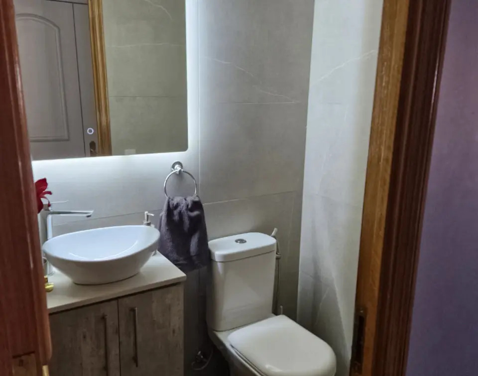 Arriendo Departamento Semi-equipado 3D 3B 2E - Parque Arauco, Vitacura