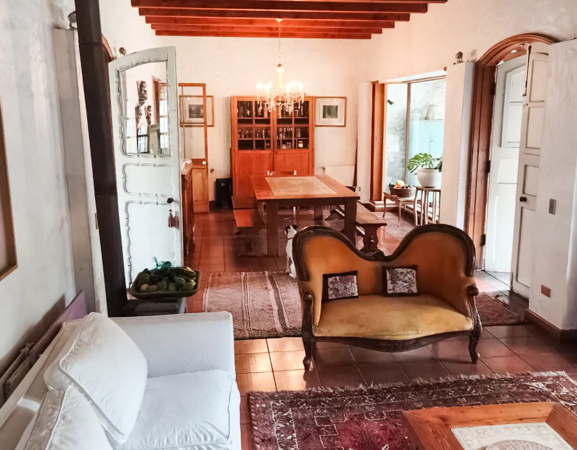 Venta Casa 4D + servicio - Las Condes