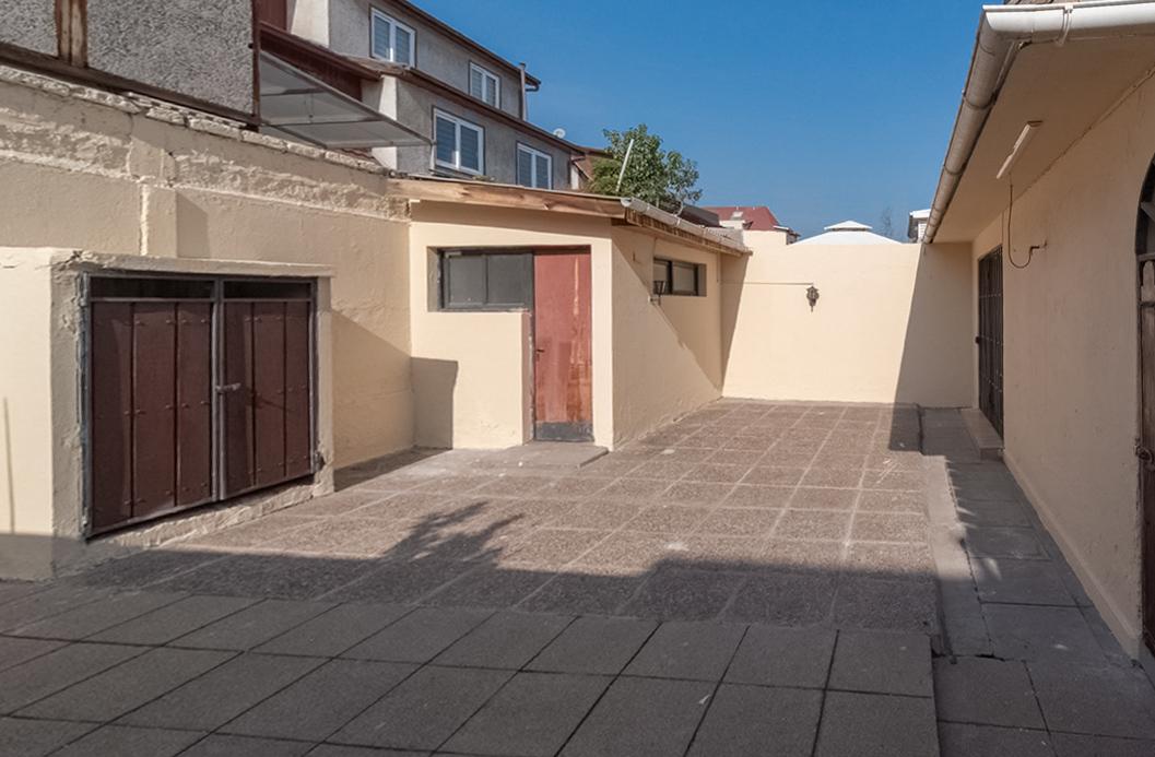 Casa en venta para REMODELAR en Los Dominicos, Las Condes