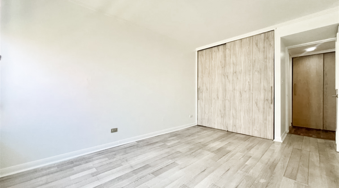 Venta Departamento 2D y 1B + servicio - Metro Manquehue