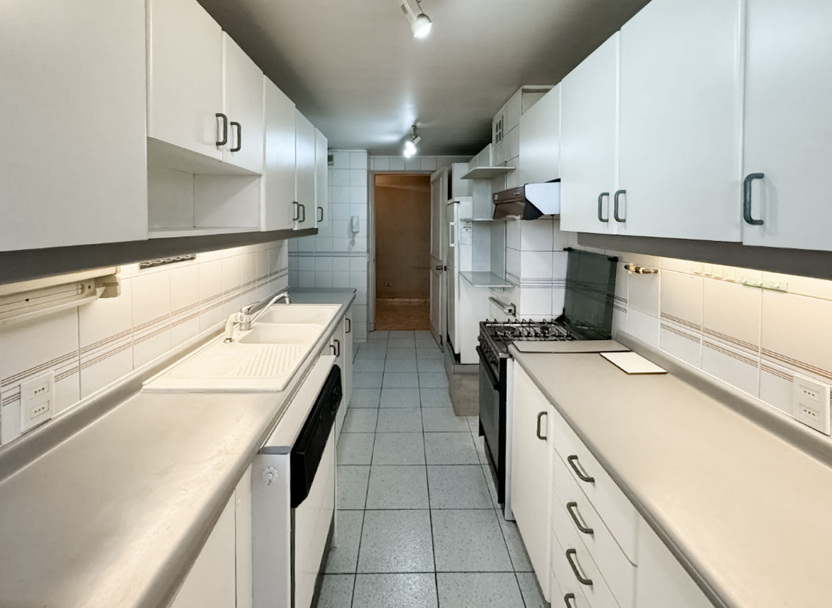  Venta Departamento REMODELAR N 4D 3B 3E  - Las Condes