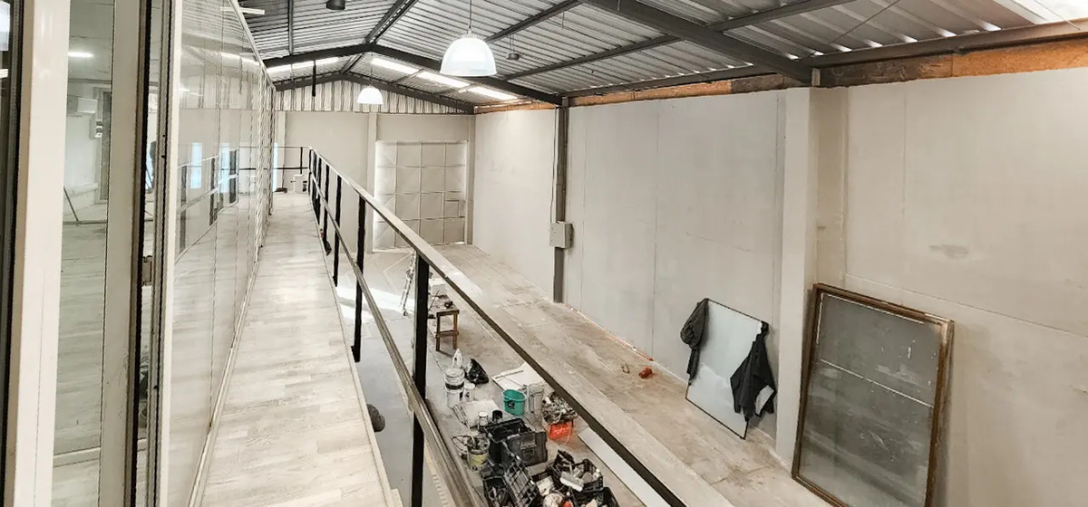 Arriendo Galp&oacute;n 3 Oficinas 2B 200 Mts - Quilicura