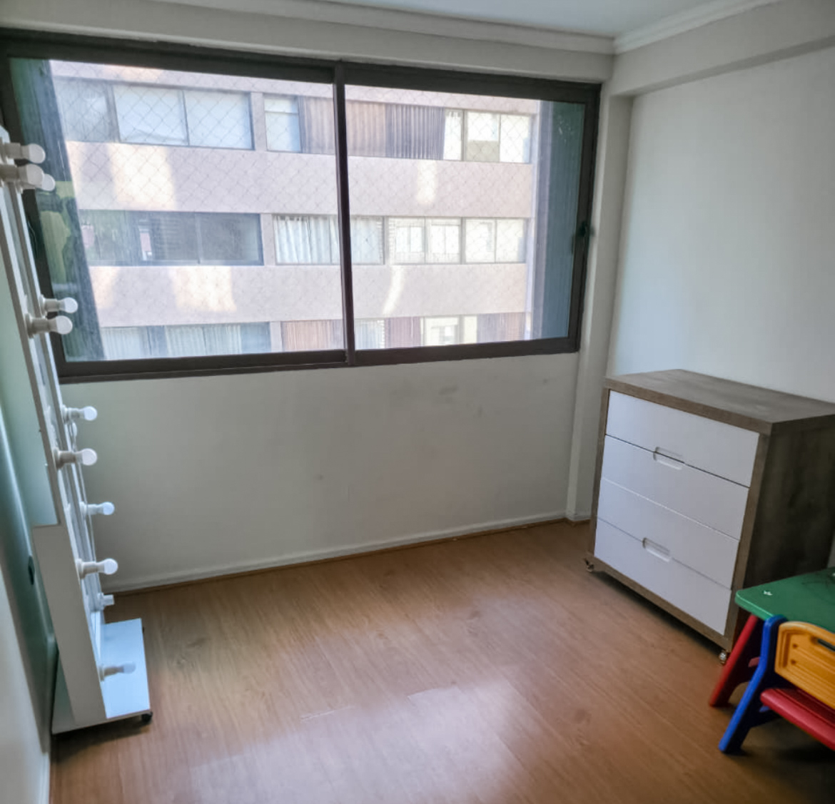 Venta Departamento antiguo de 85 m2 2D y 2B - Las Condes 