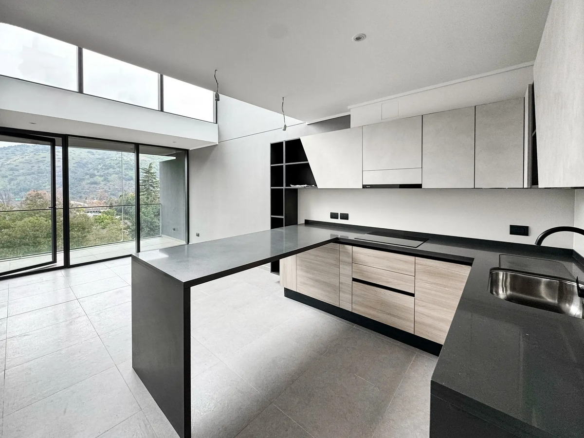 Arriendo departamento Penthouse Duplex 2D 2B + 2 Oficina - Vitacura Estoril