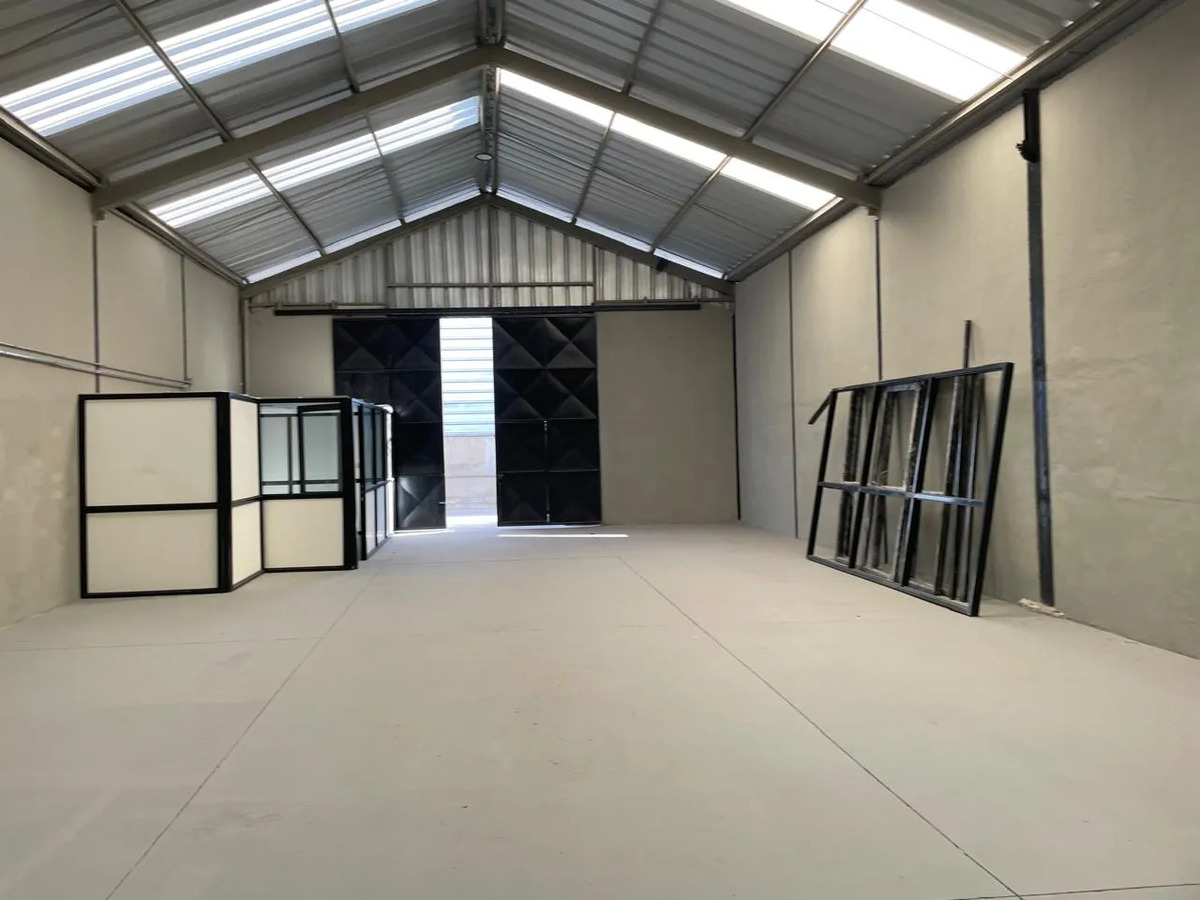 Arriendo Galp&oacute;n 1 Oficina y 2B 200 Mts - Lo Boza