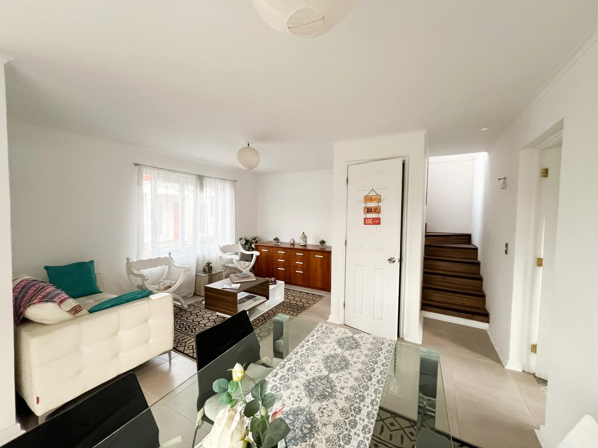 Venta Casa Mediterranea 3D y 3B Pe&ntilde;aflor Santiago