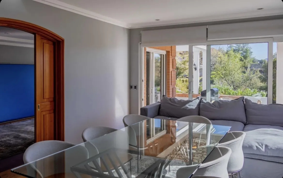 Venta Casa 9D 10B 6E 700m2 Quinchamal&iacute; - Las Condes