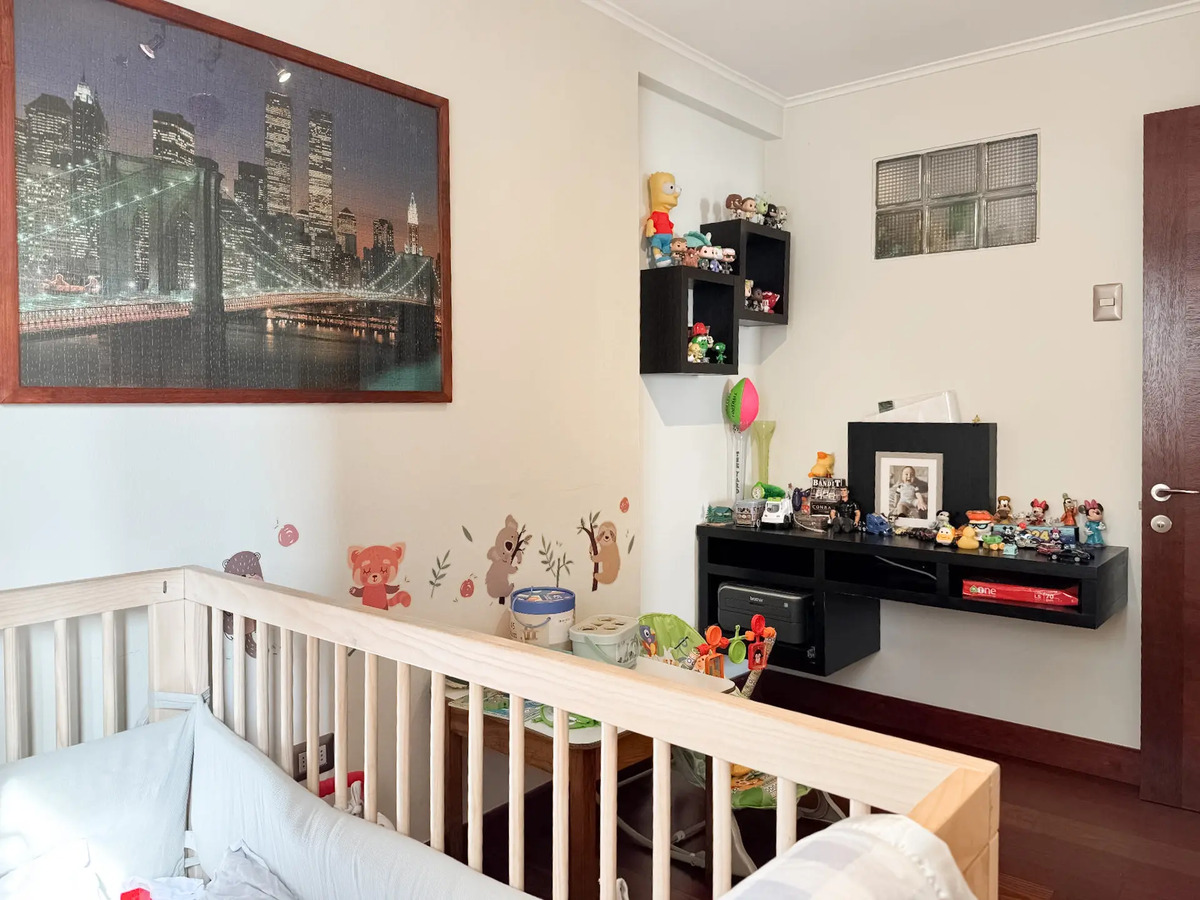 Venta Casa remodelada de 4D y 4B, &Ntilde;u&ntilde;oa 