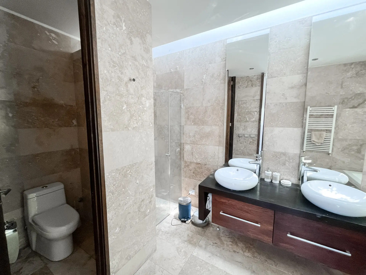 Venta Casa Arquitecto 4D 5B 3E Los Trapenses - Lo Barnechea