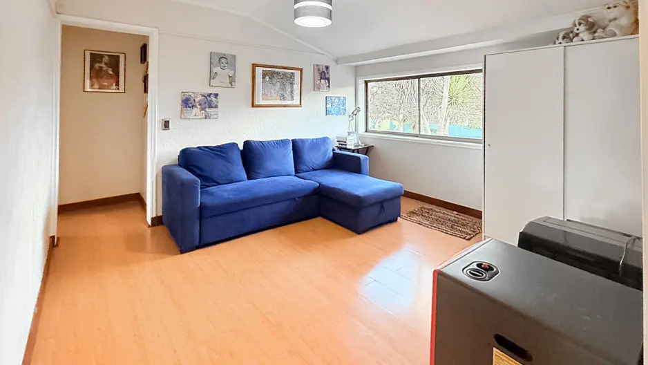 Venta Casa con Caba&ntilde;a Independiente 4D y 4B Piscina. La Reina, Sim&oacute;n Bol&iacute;var