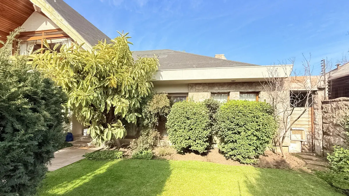 Exclusiva Casa en Venta 6D y 4B Escriv&aacute; de Balaguer, Vitacura