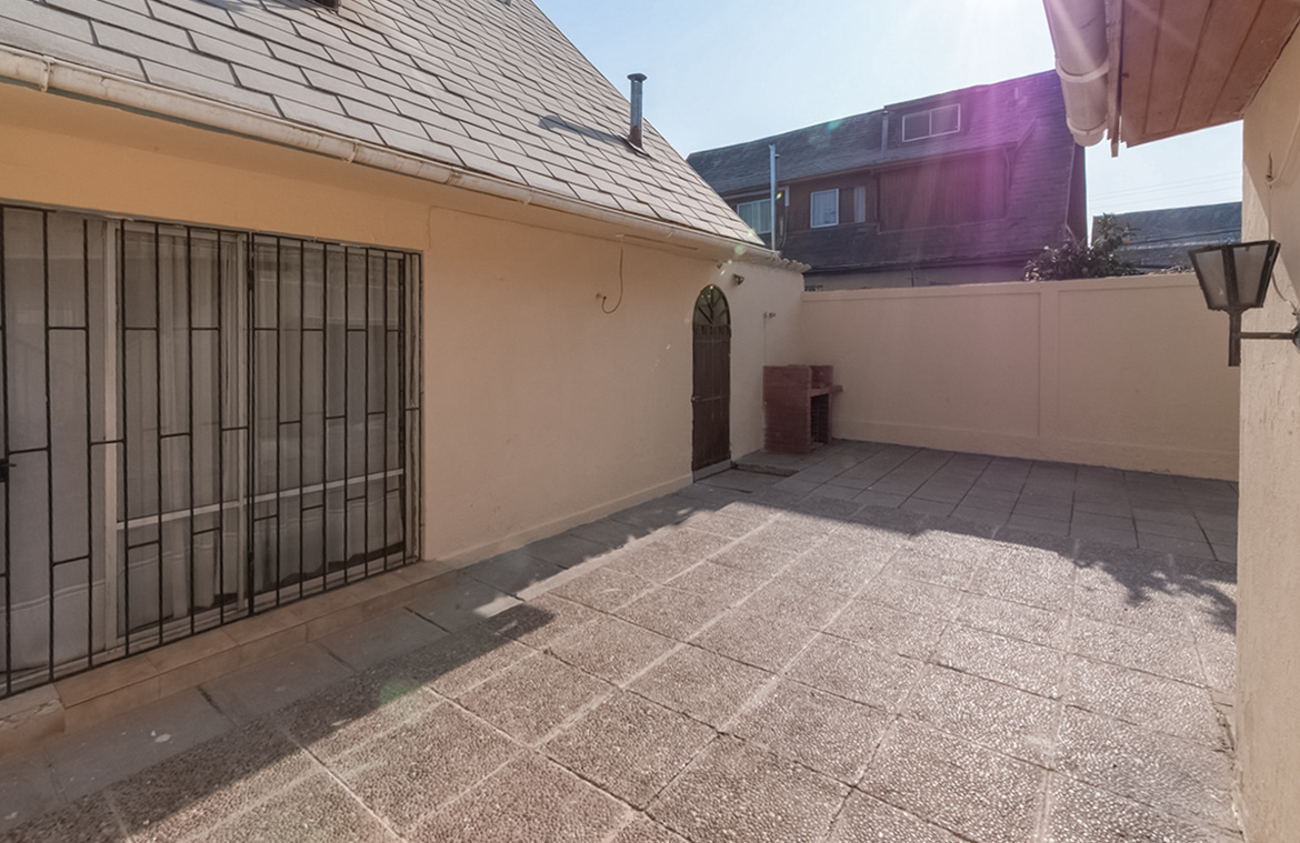 Casa en venta para REMODELAR en Los Dominicos, Las Condes