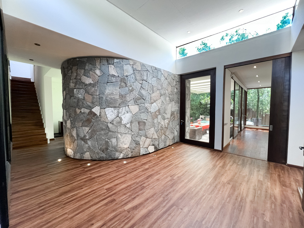 Venta Casa Arquitecto 4D 5B 3E Los Trapenses - Lo Barnechea