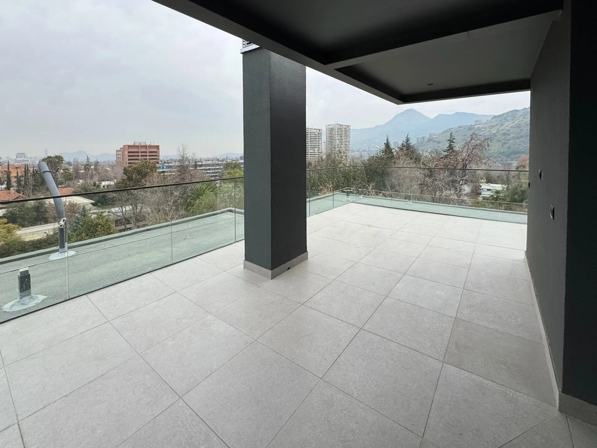 Arriendo departamento Penthouse Duplex 2D 2B + 2 Oficina - Vitacura Estoril