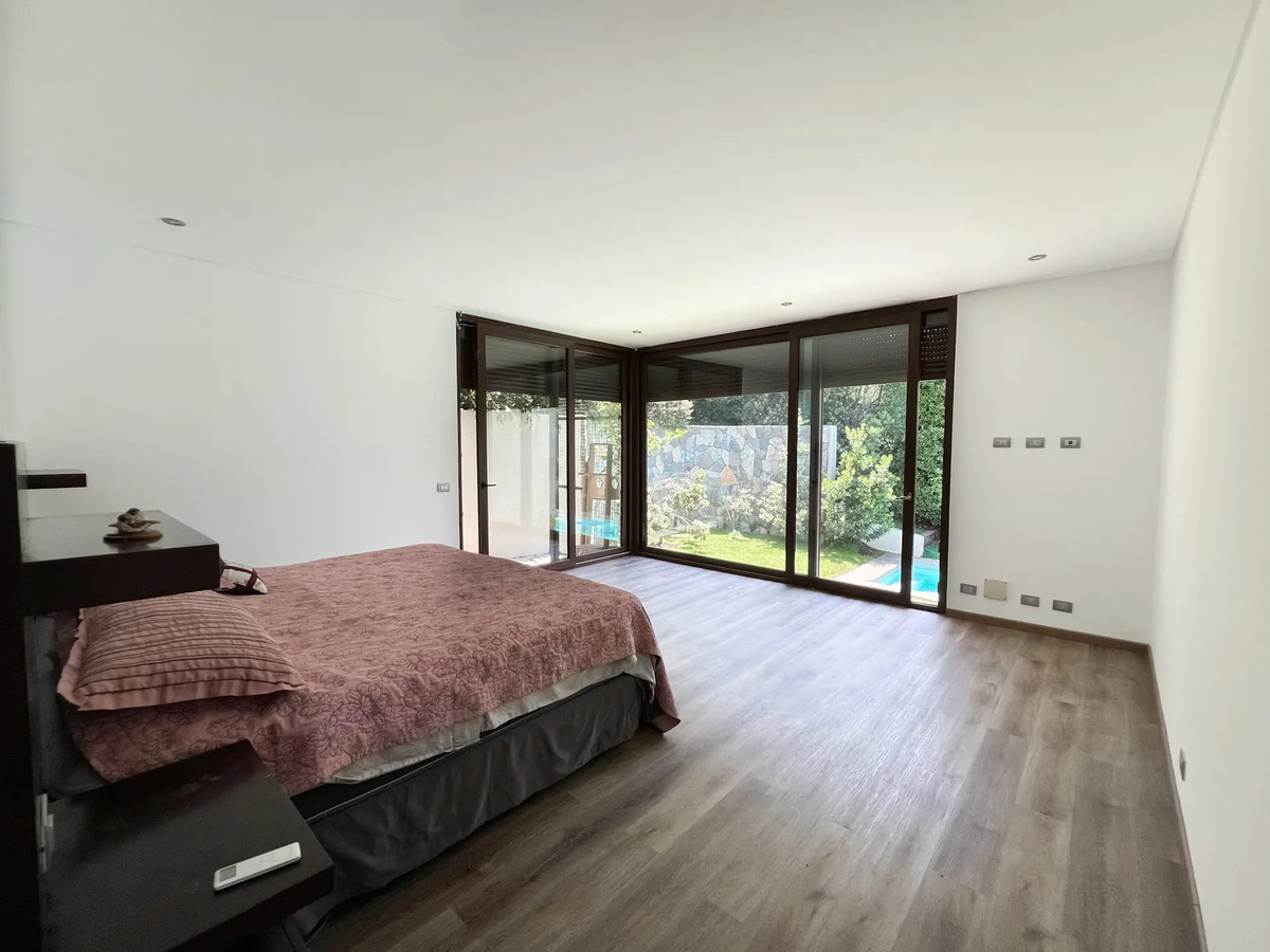 Venta Casa Arquitecto 4D 5B 3E Los Trapenses - Lo Barnechea