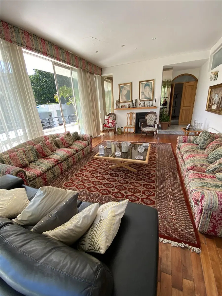  Casa en venta NP 8D 12B 6E 1Bd 700m2 Quinchamal&iacute; - Las Condes