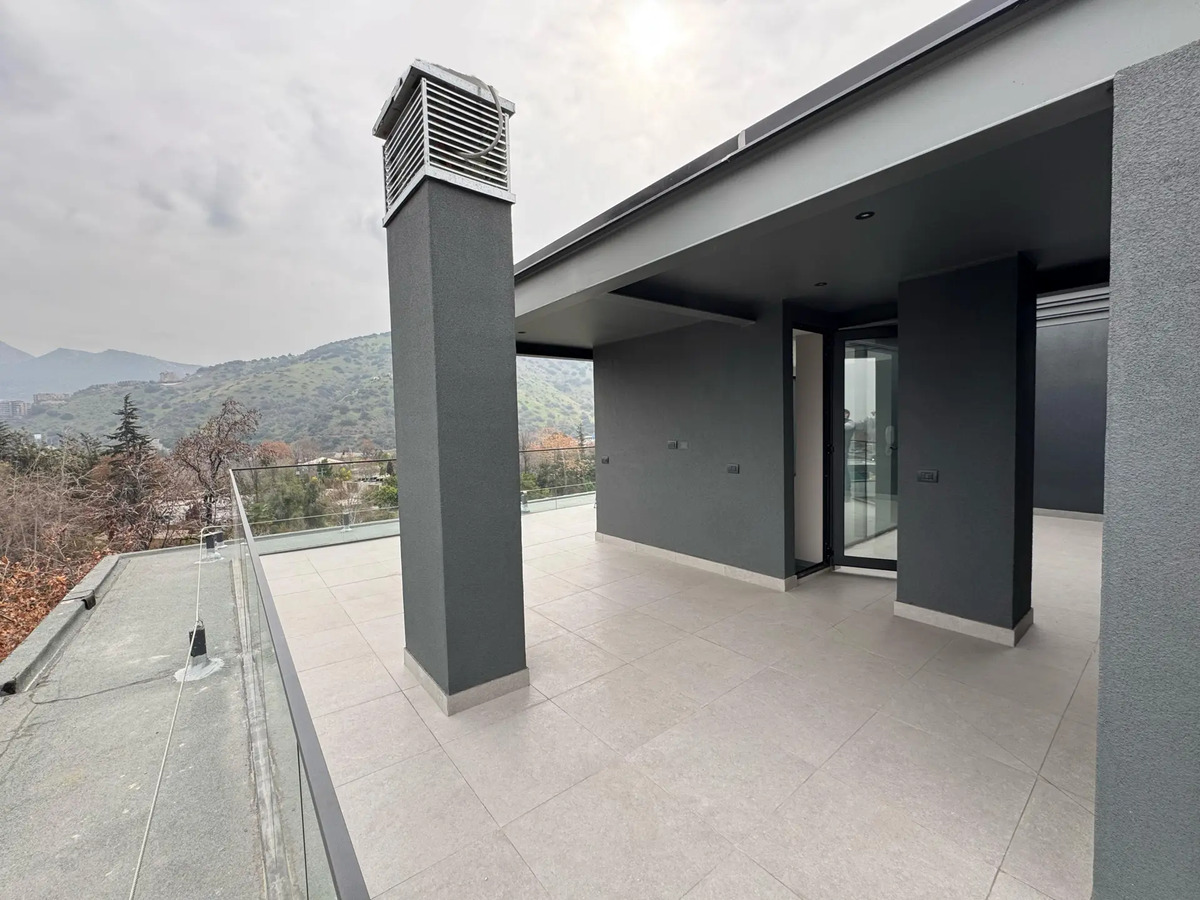 Arriendo departamento Penthouse Duplex 2D 2B + 2 Oficina - Vitacura Estoril