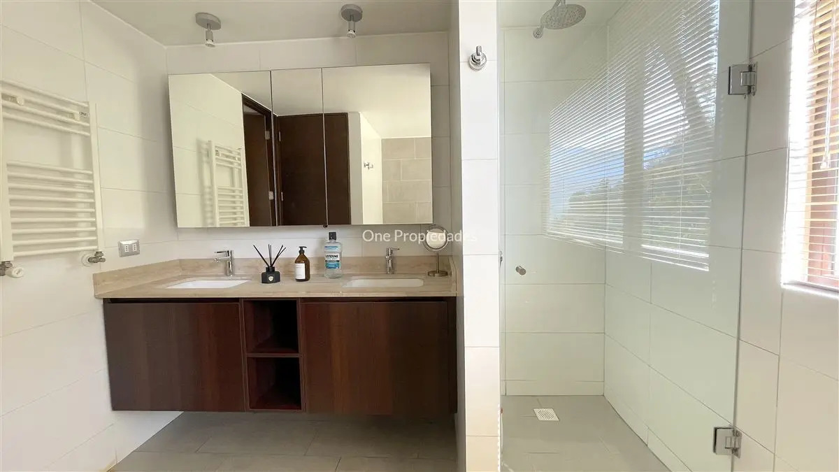 Casa 3D 3B El Array&aacute;n - Lo Barnechea