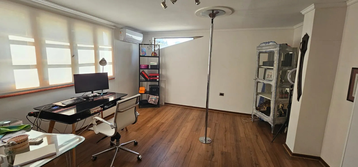 Casa antigua en Venta  4D 3B - Providencia