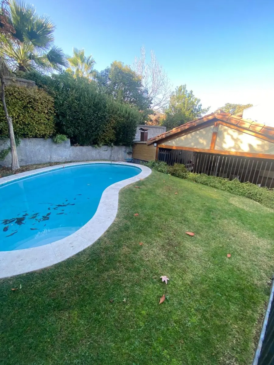  Venta casa 5D 4B 4E Los Dominicos - Las Condes