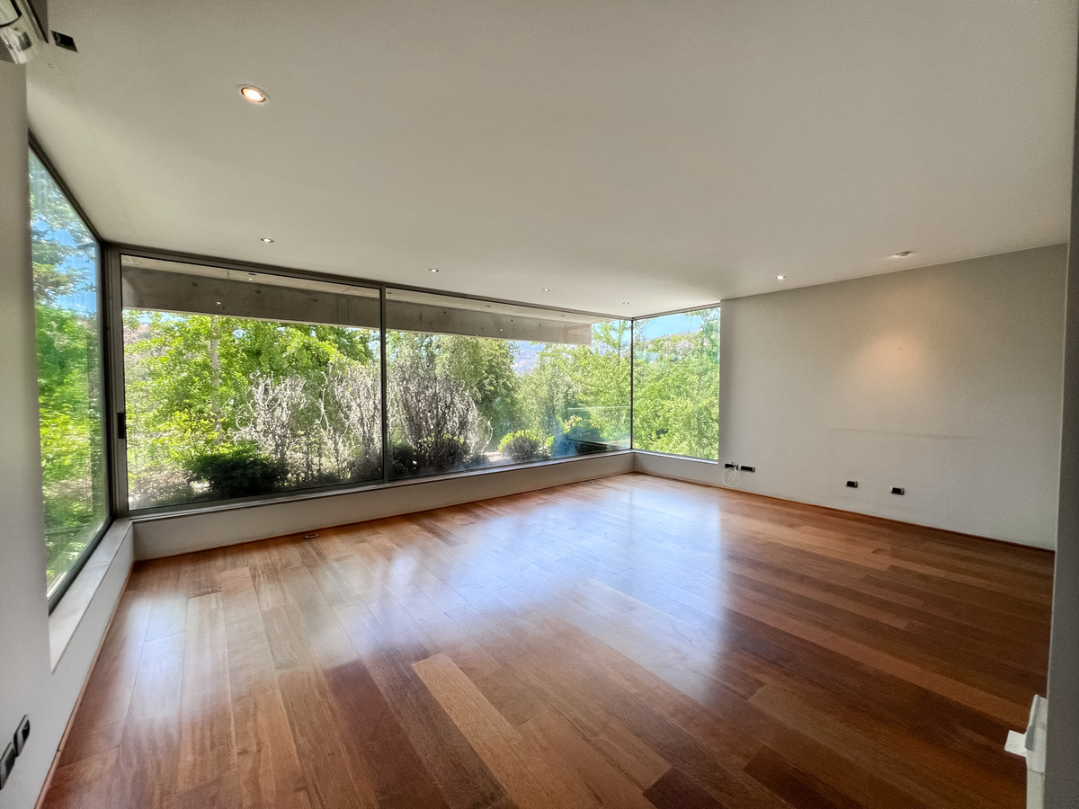 Venta departamento 2D, 2B + serv. - Valle Escondido Lo Barnechea