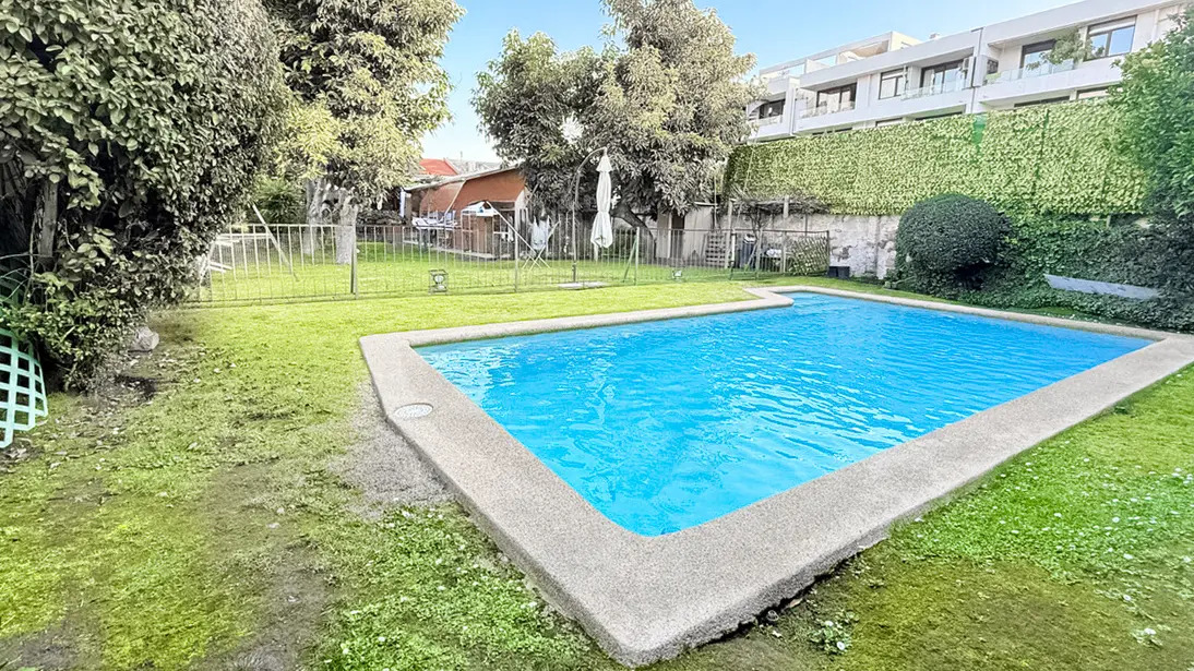 Venta Casa con Caba&ntilde;a Independiente 4D y 4B Piscina. La Reina, Sim&oacute;n Bol&iacute;var