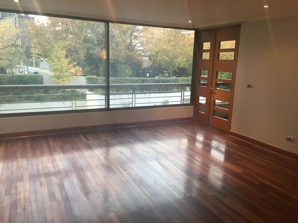 Venta Departamento 2piso REMODELAR 3D + serv.- Vitacura