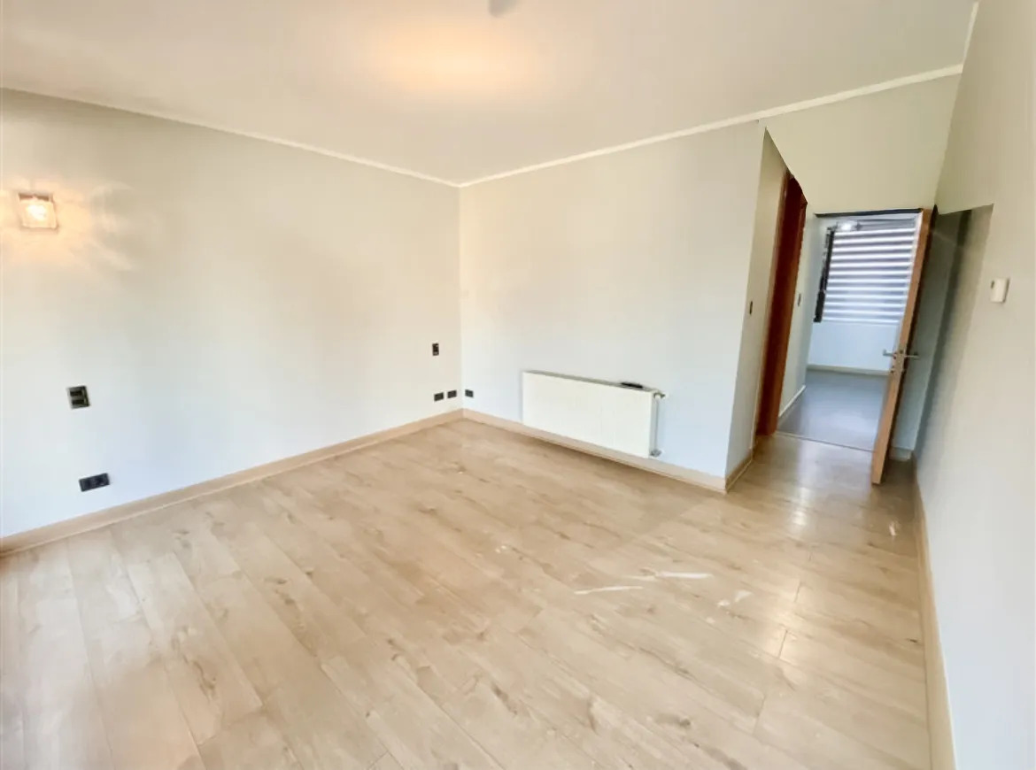 Venta Casa Mediterranea 4D y 4B Condominio Peumay&eacute;n Colina Santiago