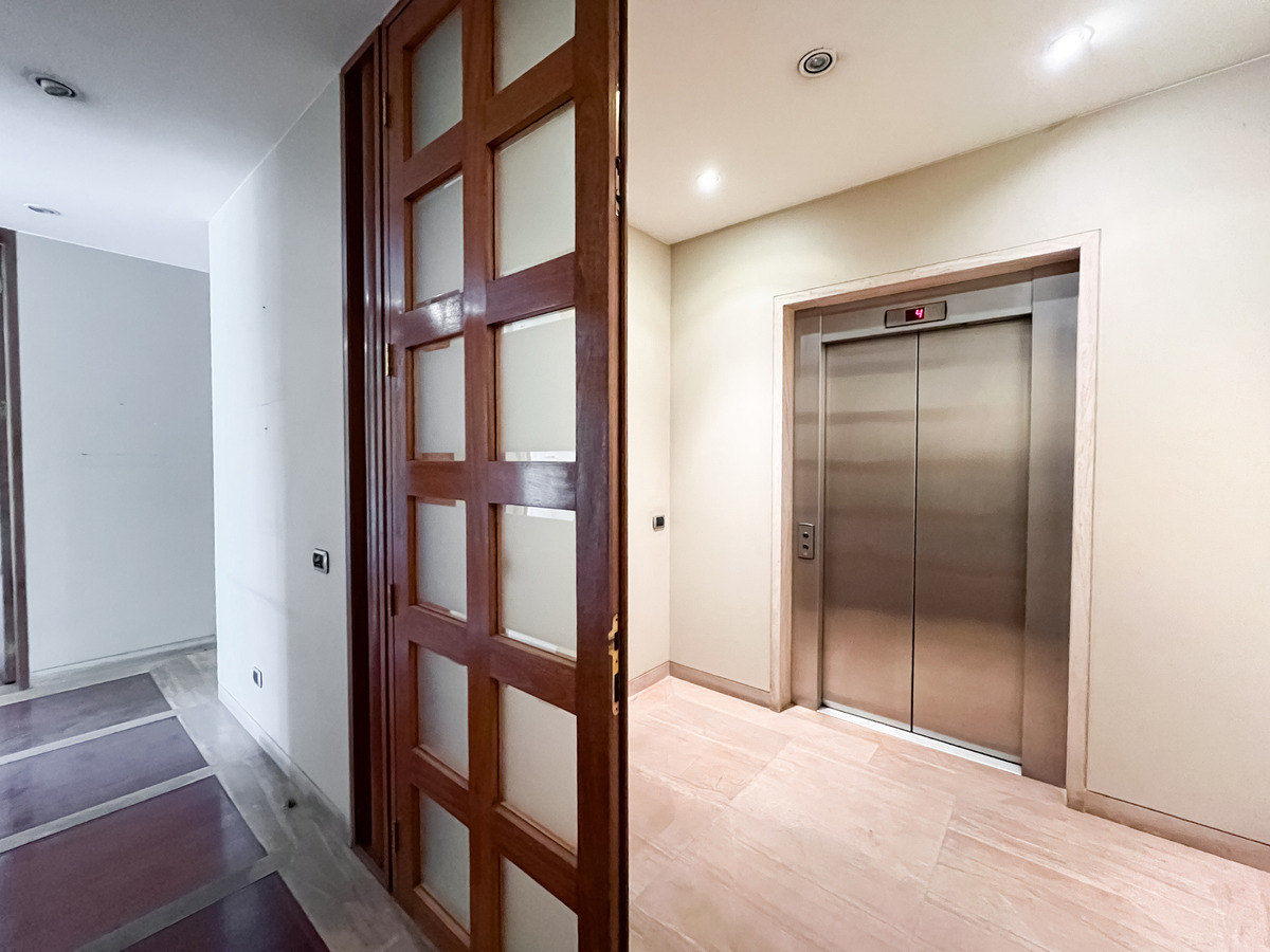 Venta departamento 2D, 2B + serv. - Valle Escondido Lo Barnechea