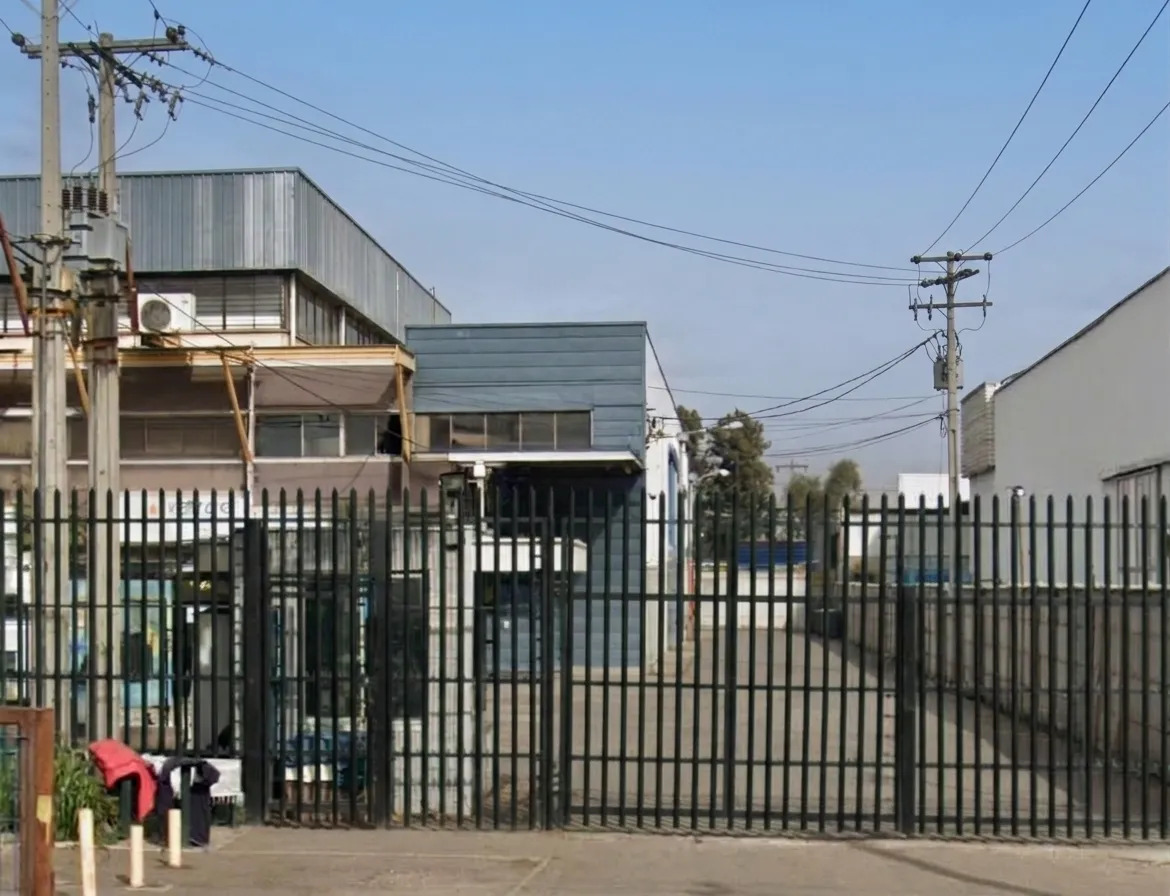 Arriendo Galp&oacute;n Industrial 100 m2 San Ignacio - Quilicura