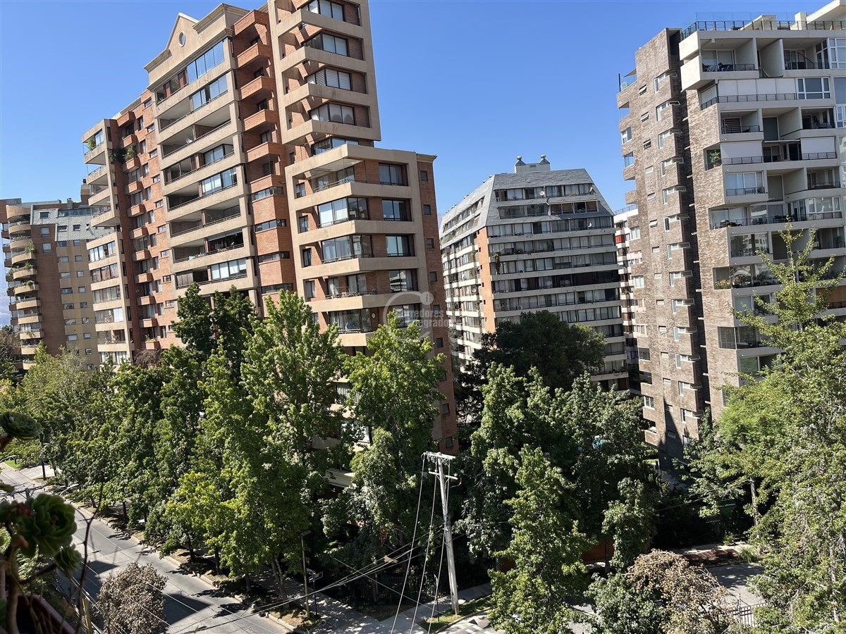  Venta departamento Remodelar SO 3D 3B 1E 1B - Las Condes