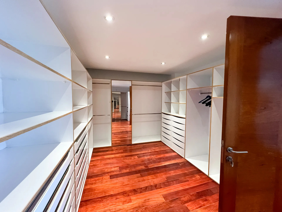 Arriendo gran Casa NP 5D  - Lo Barnechea