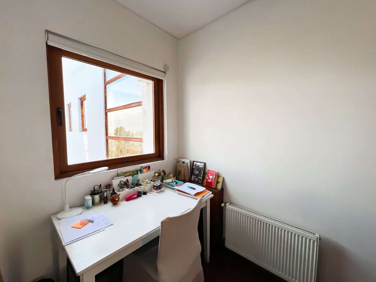 Venta Casa S 5D 4B 1B Lo Curro - Vitacura