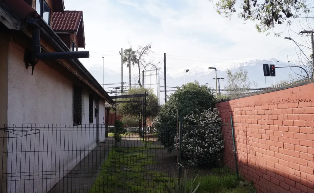 Venta Casa antigua 5D 3B Rotonda Atenas - Las Condes