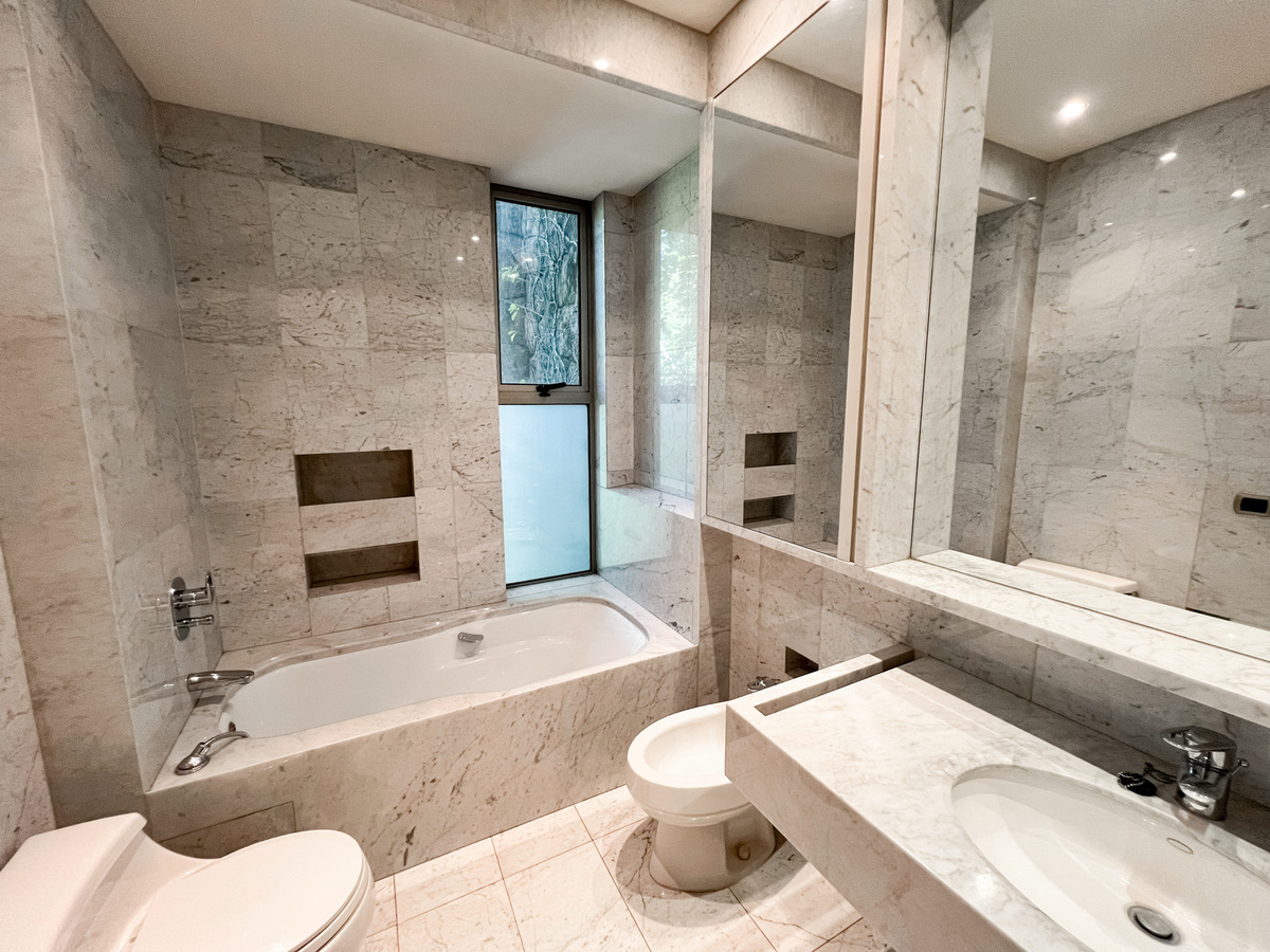 Venta departamento 2D, 2B + serv. - Valle Escondido Lo Barnechea