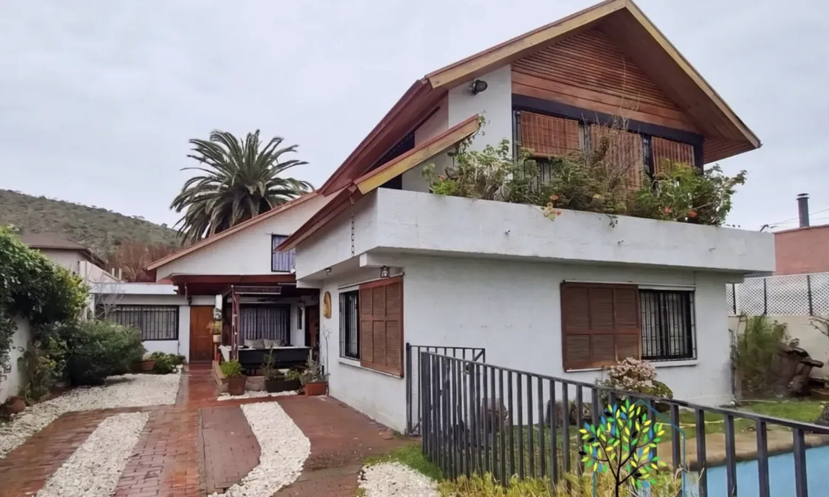Venta Casa 7D 6B 3E Los Dominicos - Las Condes
