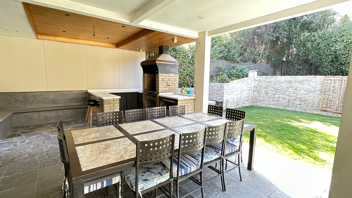 Venta Casa O 5D en suite Walk-in cl&oacute;set 4B 2E 1B Chicureo - Colina