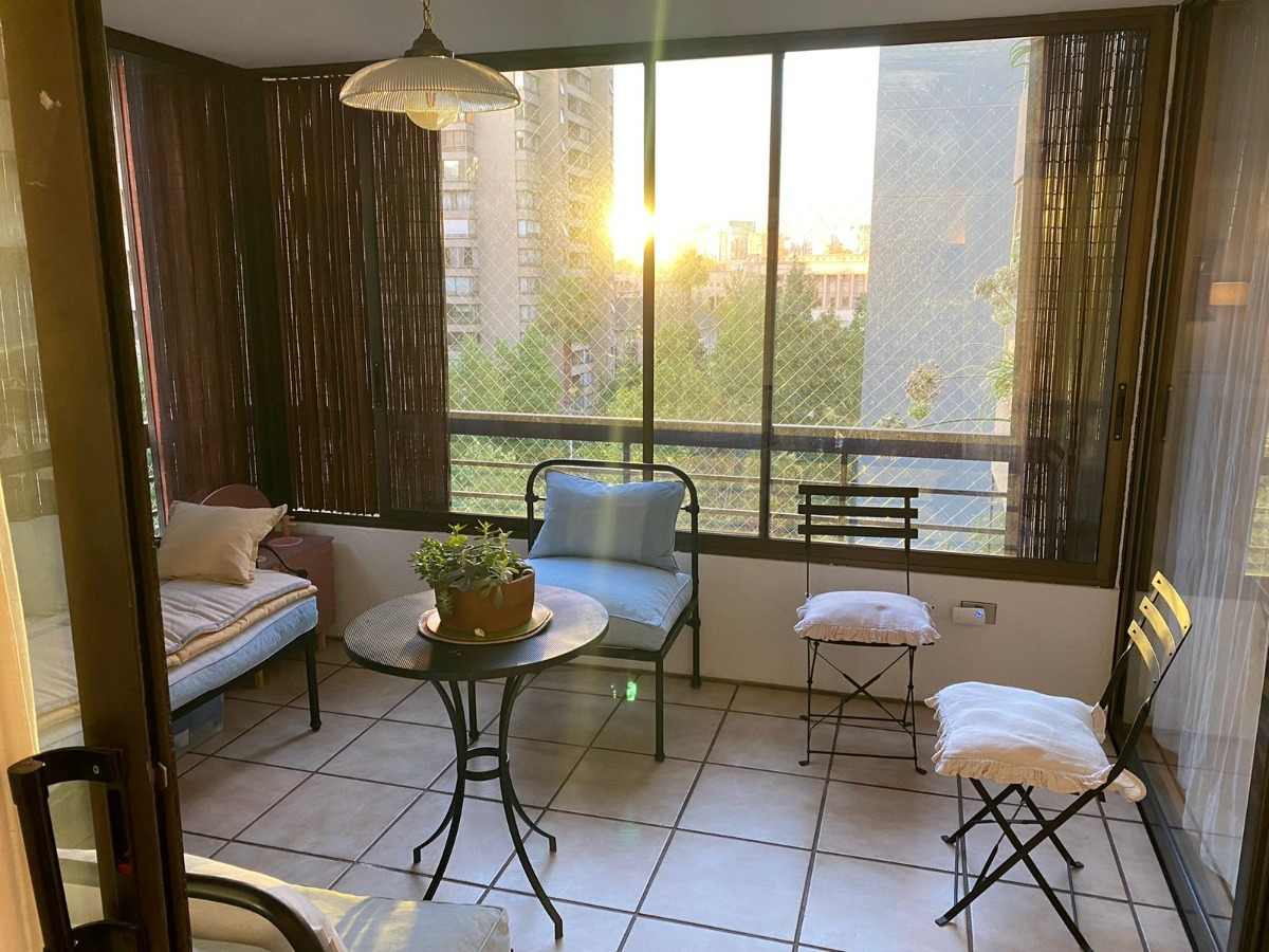 Venta Departamento 4D en suite 4B 2E 1B Metro Escuela Militar - Las Condes