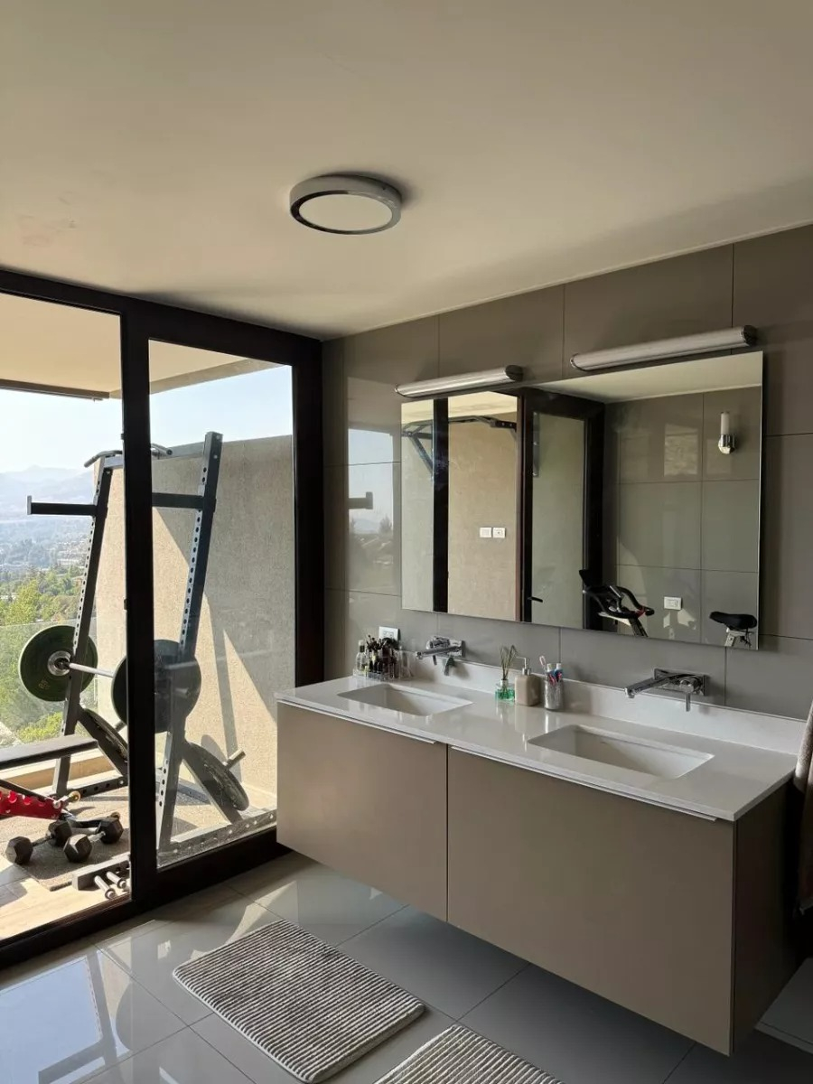 Arriendo Departamento NO 3D en suite Walk-in cl&oacute;set 4B 2E 1B Quinchamal&iacute; - Las Condes