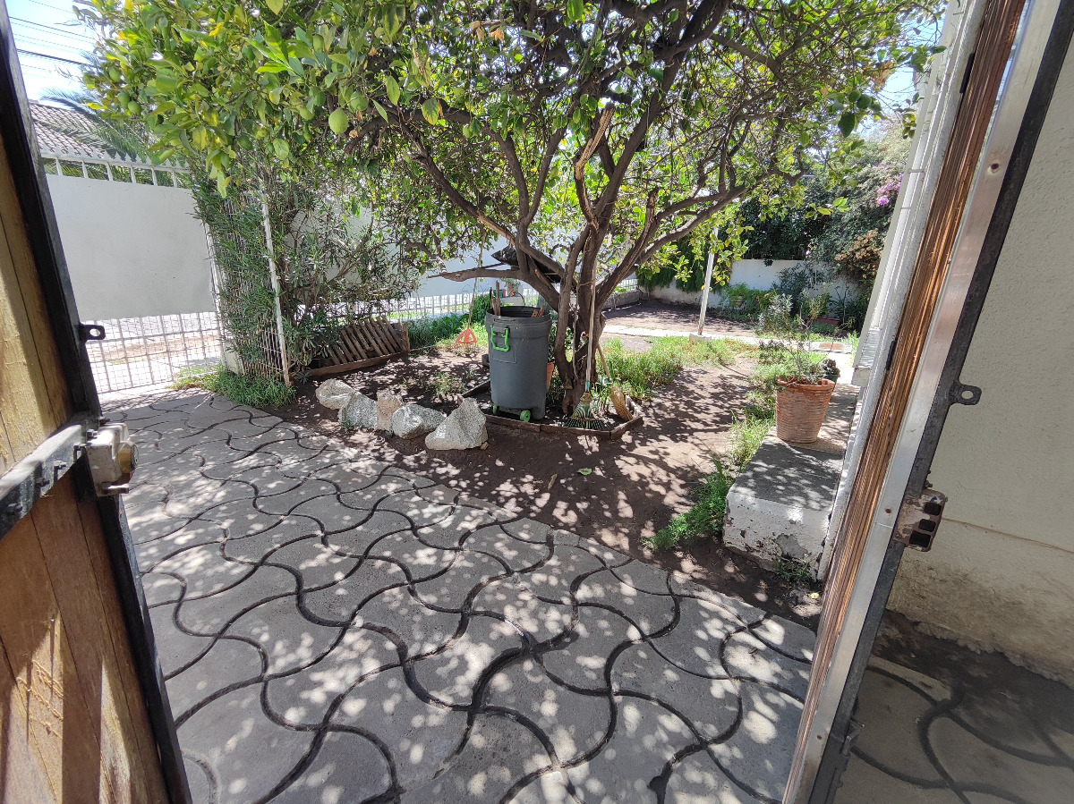 Venta Casa N 5D 2B 3E 1B Vaticano - Las Condes