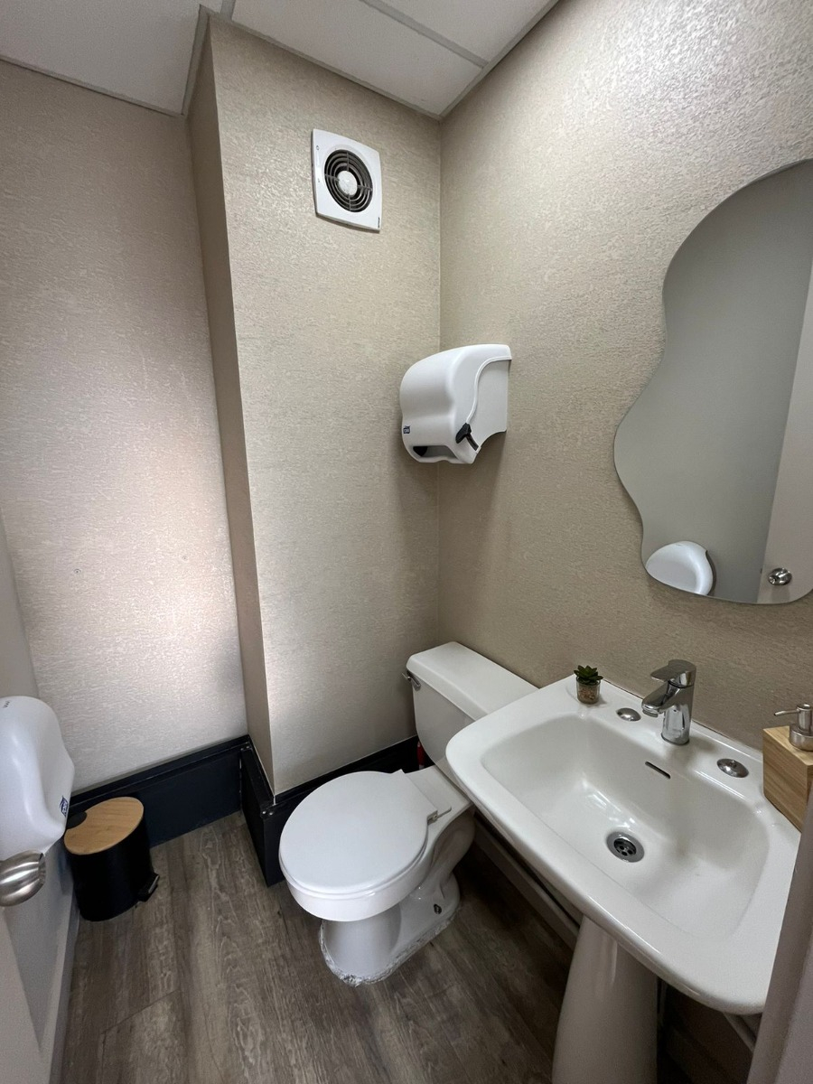 Arriendo Oficina 2B Pedro de Valdivia - Providencia