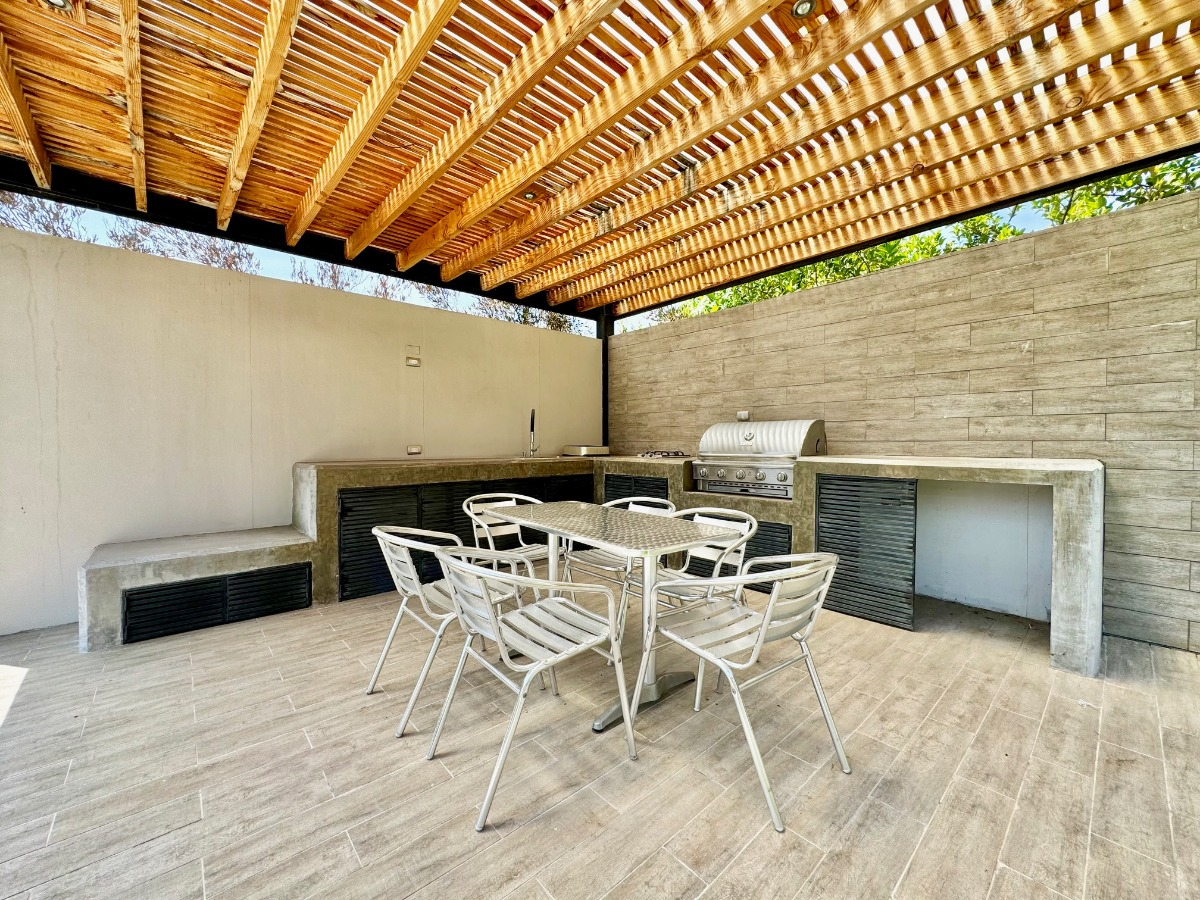 Venta Casa NO 4D en suite Walk-in cl&oacute;set 3B 2E 1B Los Trapenses - Lo Barnechea
