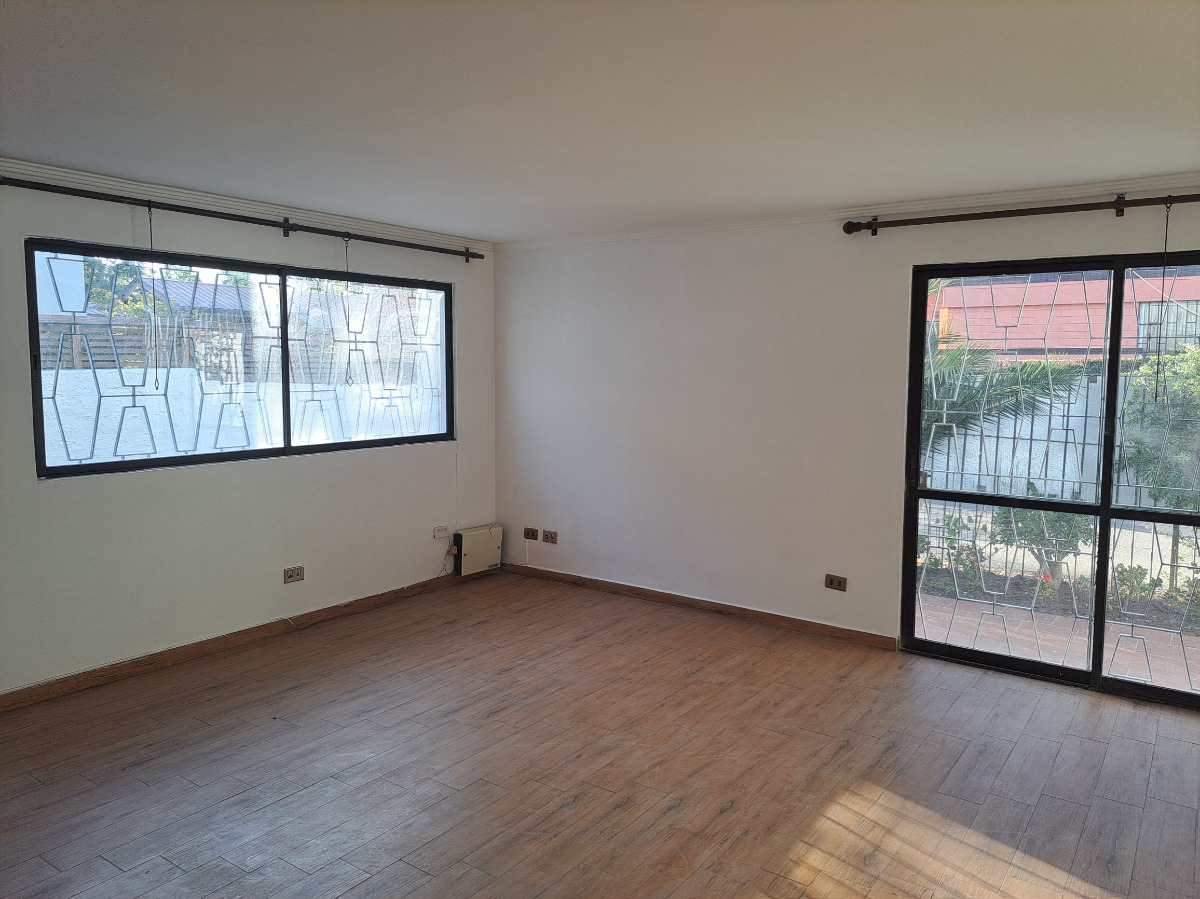 Arriendo Casa NO 3D 2B 2E 1B Juan XXIII - Vitacura