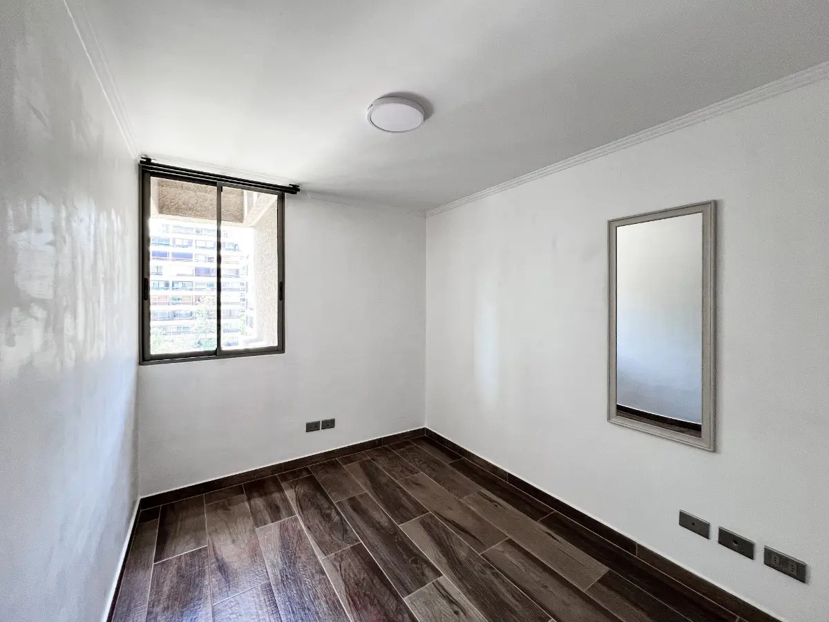 Venta Departamenrto 3D y 2B en Av. Col&oacute;n Oriente, Las Condes