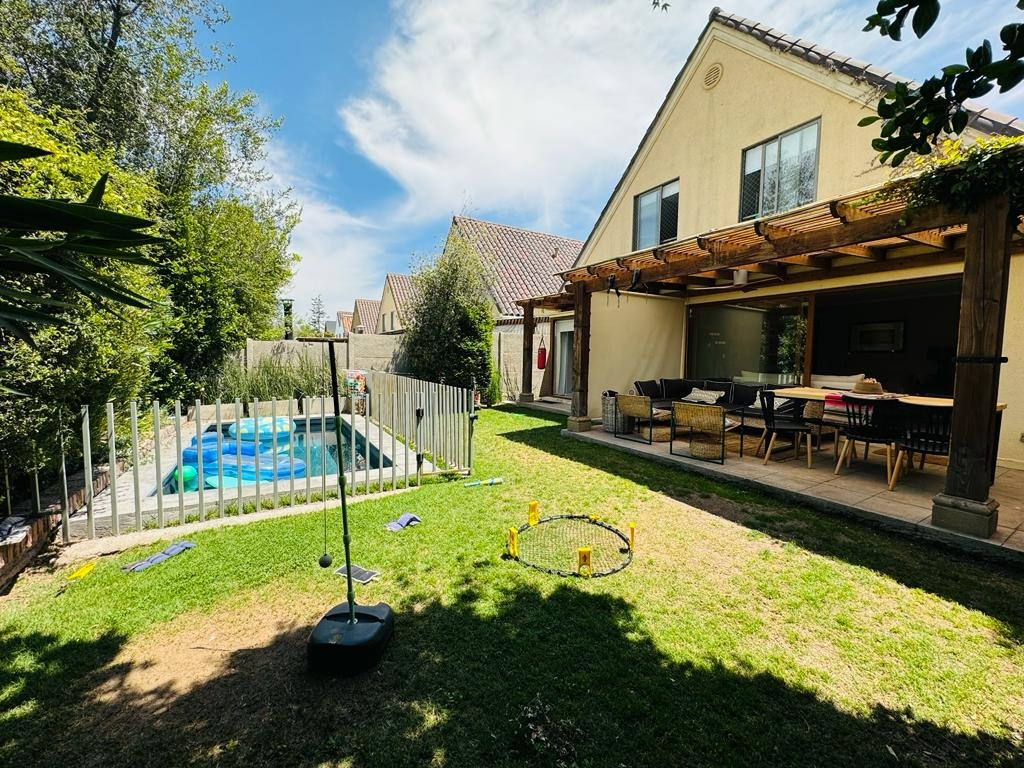 Venta Casa NO 4D en suite Walk-in cl&oacute;set 3B 2E 1B La Dehesa - Lo Barnechea