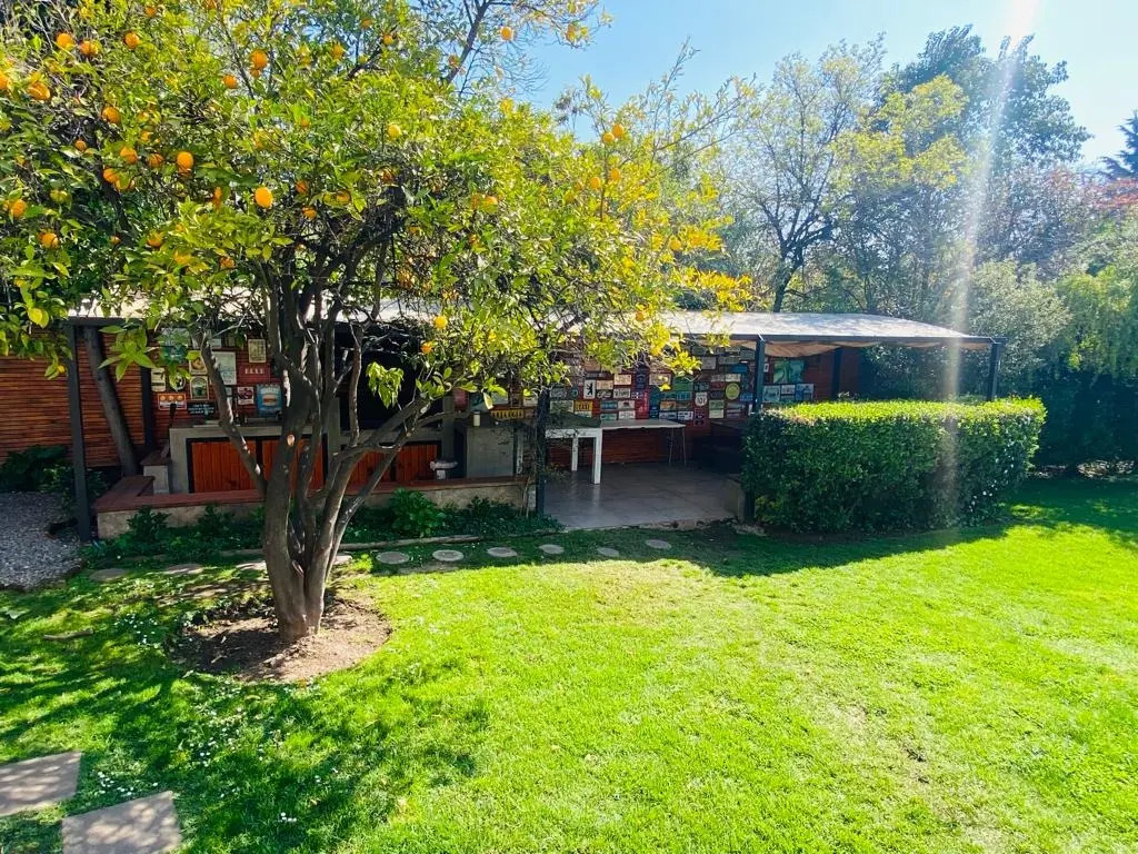 Venta Casa NO 6D 5B 4E 1B Los Dominicos - Las Condes